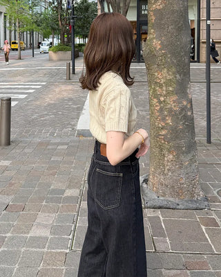 Round neck cable knit short sleeve knit