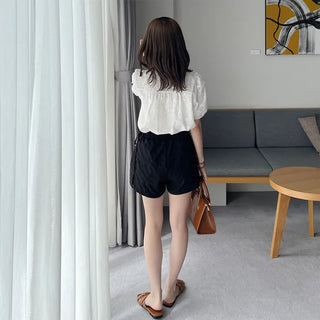 Flower embossed shorts