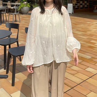 Button-point blouse