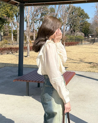 Frilled ribbon blouse