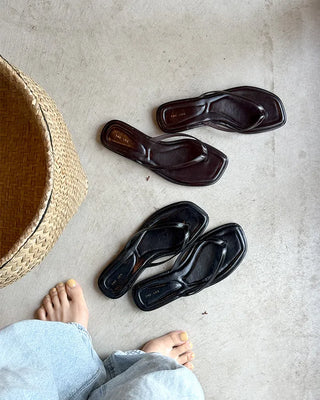 Simple design sandals