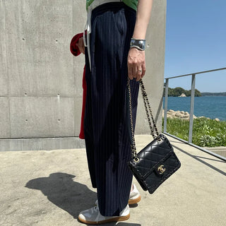 String stripe slacks