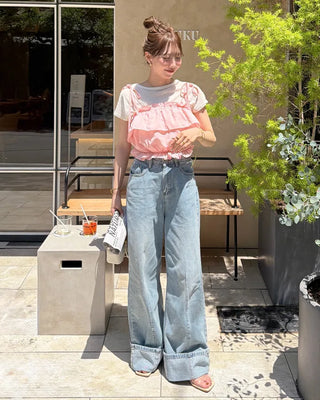 Rolled-up wide-leg denim pants