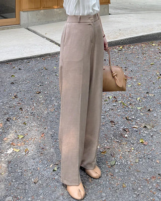 Simple straight-fit slacks