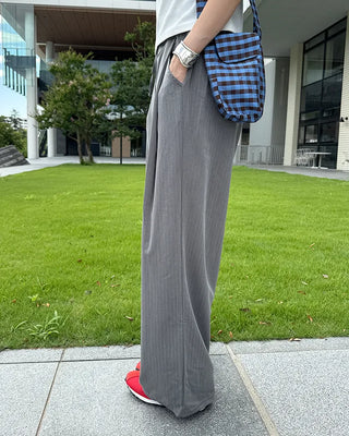 Pintuck stripe banding slacks