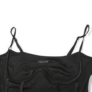 Metal tag u neck backless solid cami romper