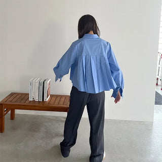 Back pleated blouse