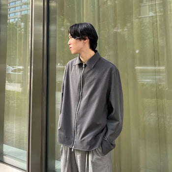 Basic color blouson