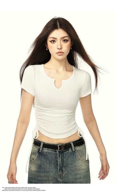 V-neck ribbon top