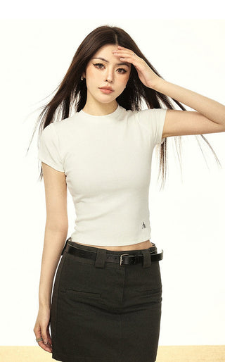 BASIC SOLID COLOR SHORT-SLEEVED T-SHIRT