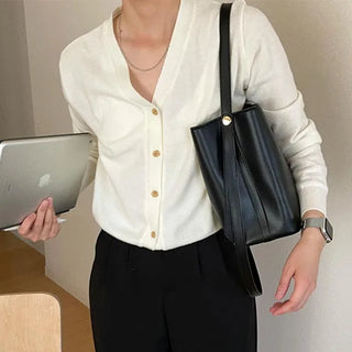 big simple shoulder bag