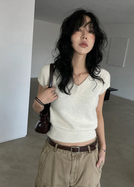 about half sleeveless knit (3c)