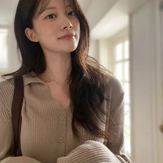 Cardigan-style ribbed collar knit