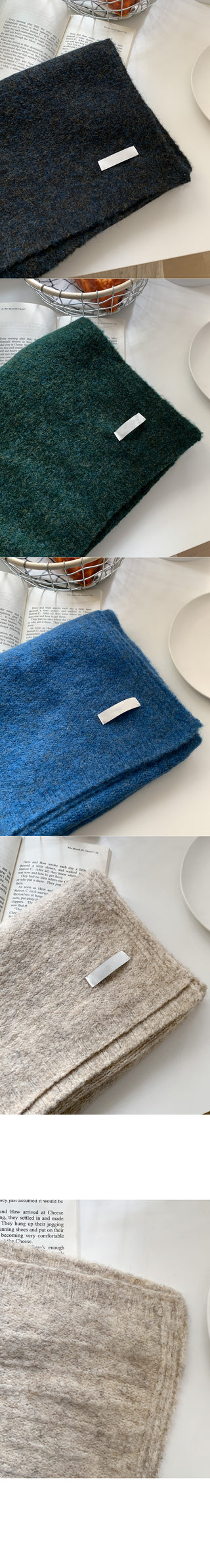 Wool knit scarf