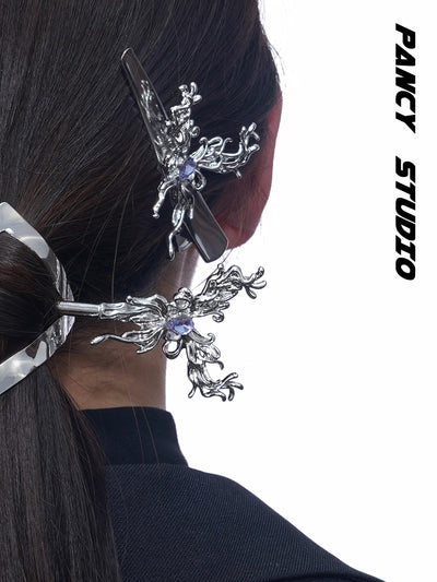 DIAMOND-EMBEDDED BUTTERFLY CLIP