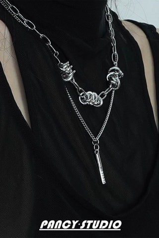 THORN WINDING NECKLACE