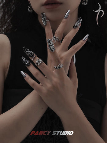 DARK SPIDER NAILS & RING