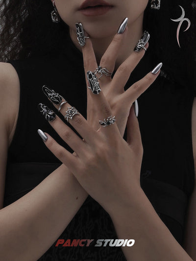 DARK SPIDER NAILS & RING