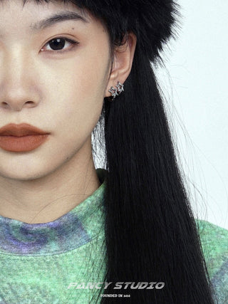 HOLLOW STARS & HEARTS EAR CLIP