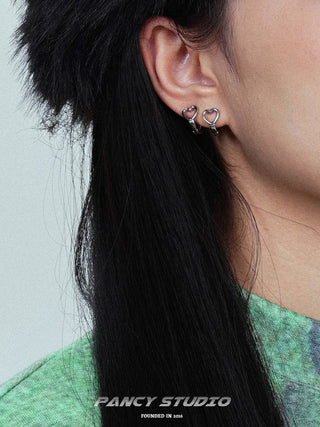 HOLLOW STARS & HEARTS EAR CLIP