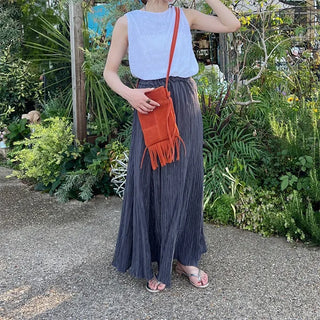 Pleated banded long skirt