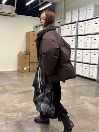 [NEVERSEEZ] Spliced Detachable Fur Collar Down Jacket