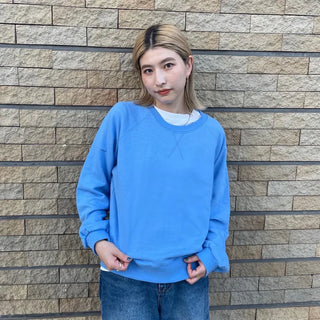 Stitched raglan sweatshirt