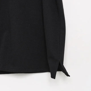 Basic side-slit T-shirt