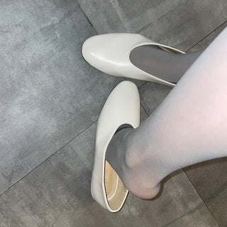 Basic flat shoes