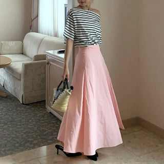 Pintuck flared long skirt