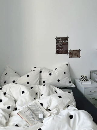 White and Black Polka Dot Bedding Set