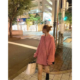 Shoulder slit knit