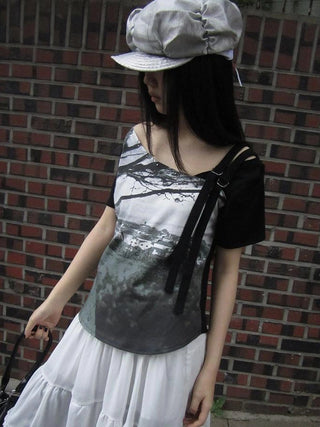 Asymmetric Shoulder Color Block Print Tee