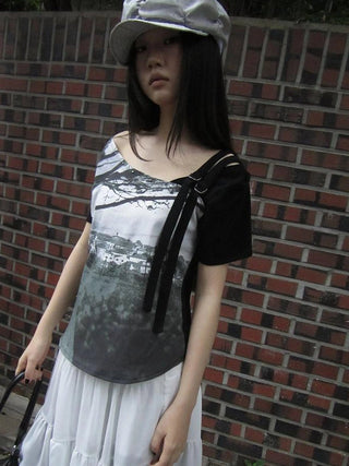 Asymmetric Shoulder Color Block Print Tee