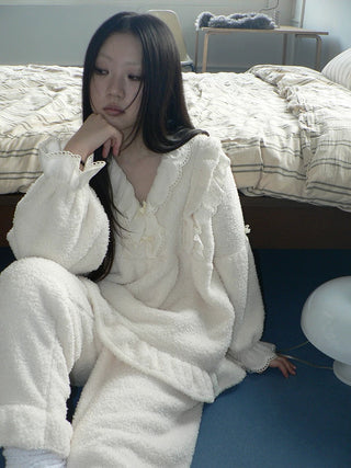 Cozy Coral Fleece Loose Fit V Neck Long Sleeve Women Home Beige Two Piece Suit