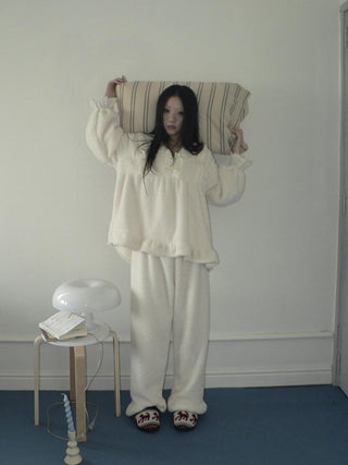 Cozy Coral Fleece Loose Fit V Neck Long Sleeve Women Home Beige Two Piece Suit
