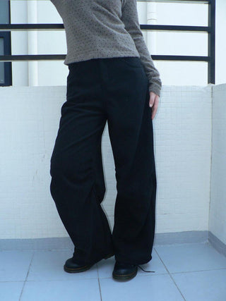 Natural Waist Vintage Pleated Straight Leg Casual Women Black Button Pants