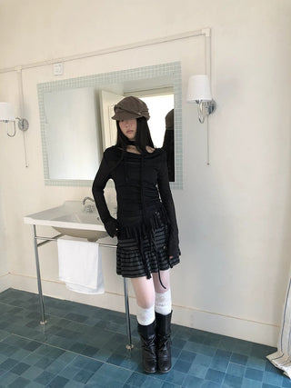 Slim Fit Korean Style Solid Black Scoop Neck Long Sleeve Women Classic T-Shirt