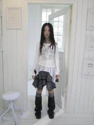 Vintage Asymmetric Hem Print Long Sleeve Tee T-shirt