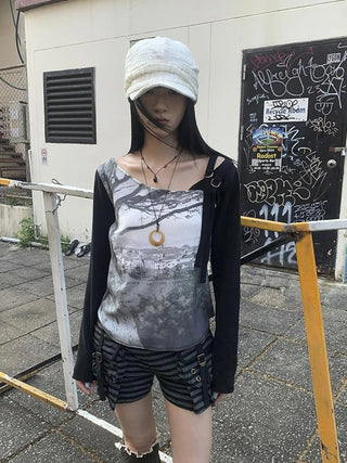 Vintage Print Patchwork Sleeve Tee