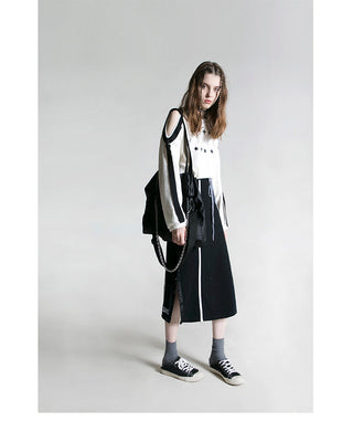 [AnyQ] Contrasting print stripe off-shoulder T-shirt