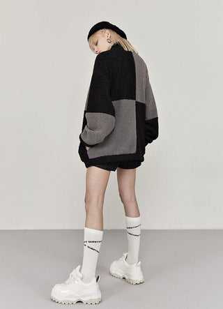 [AnyQ] Black and white letter cross calf socks