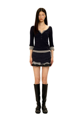 [Moromoro2] Layered Henley Top with Contrast  Trim