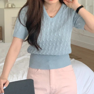 Cent V-neck cropped short-sleeve knit (8cm)