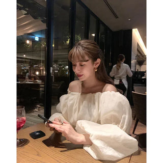 Balloon off-shoulder blouse