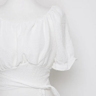 Back ribbon cropped blouse