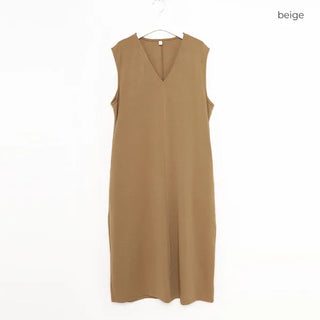 Big V-neck dress