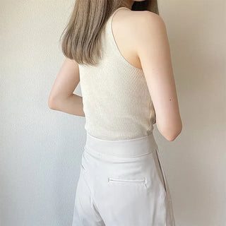 Knit camisole with built-in cups