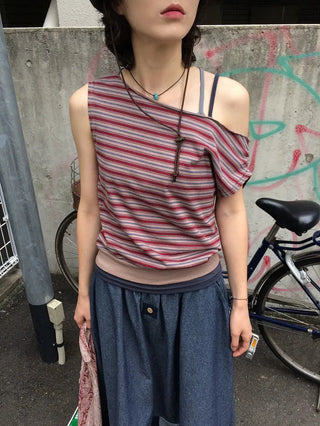 Striped one-shoulder short-sleeved T-shirt