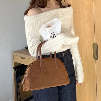 Slit off-shoulder knit